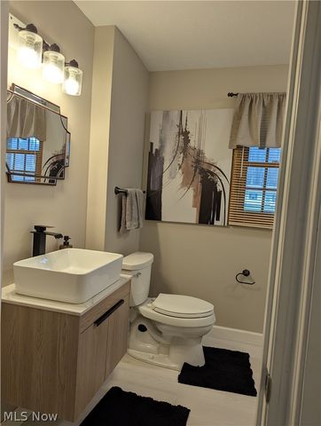 938 Florence Drive, Macedonia, OH 44056