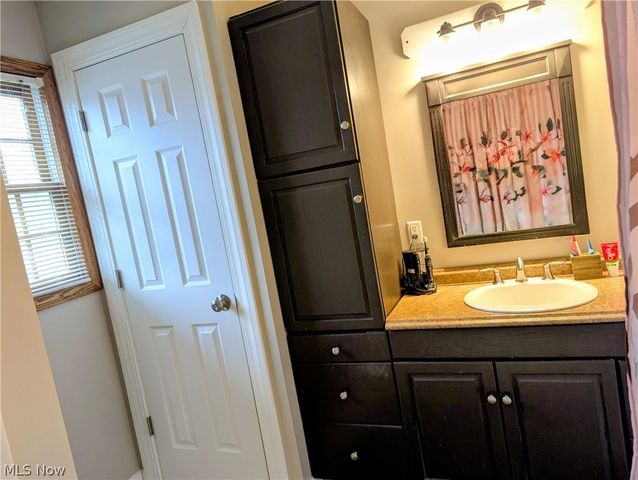 938 Florence Drive, Macedonia, OH 44056