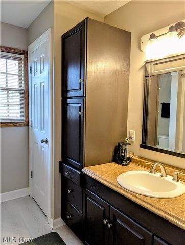 938 Florence Drive, Macedonia, OH 44056