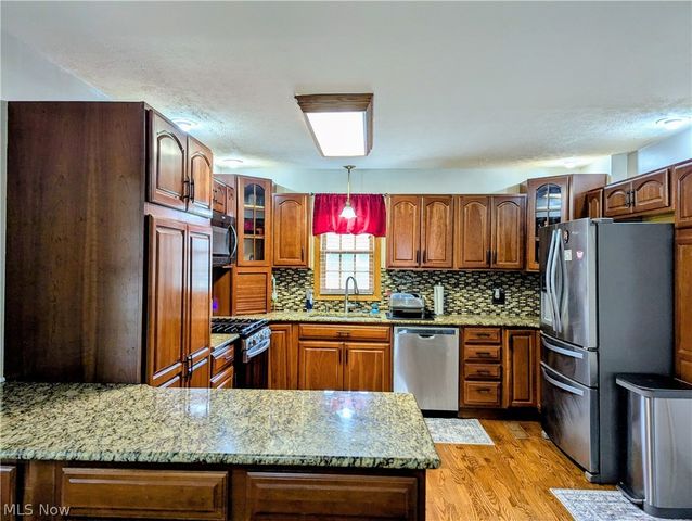 938 Florence Drive, Macedonia, OH 44056