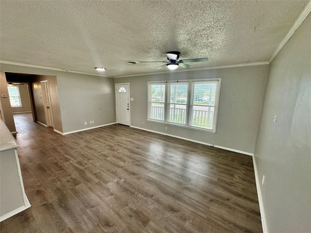 4114 Rufe Snow Drive, North Richland Hills, TX 76180