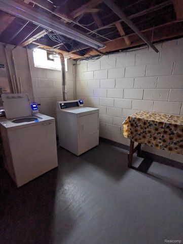 26897 Parkington Street 9A, Roseville, MI 48066