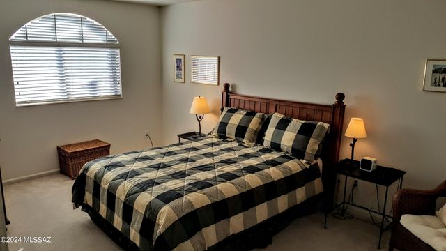 38448 S Lake Crest Drive, Tucson, AZ 85739