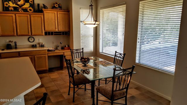 38448 S Lake Crest Drive, Tucson, AZ 85739