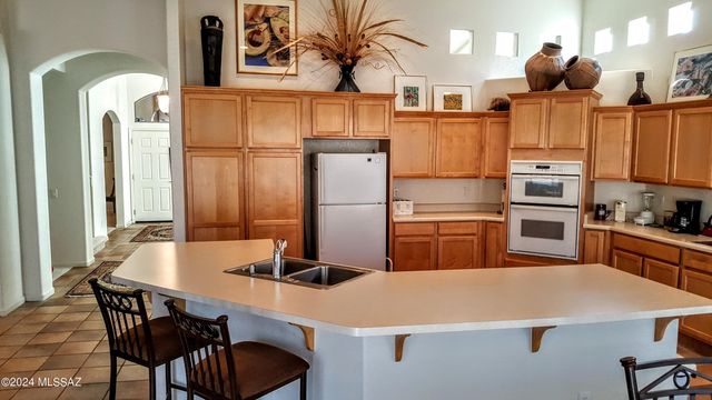 38448 S Lake Crest Drive, Tucson, AZ 85739