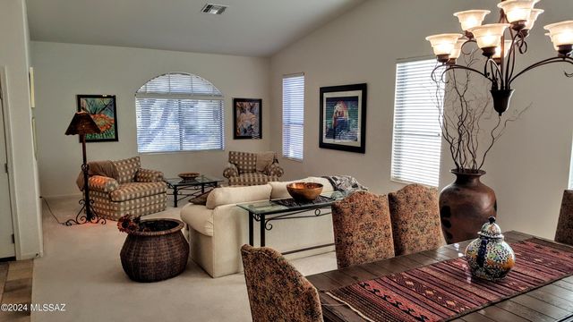 38448 S Lake Crest Drive, Tucson, AZ 85739