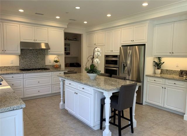 64 Umbria, Irvine, CA 92618