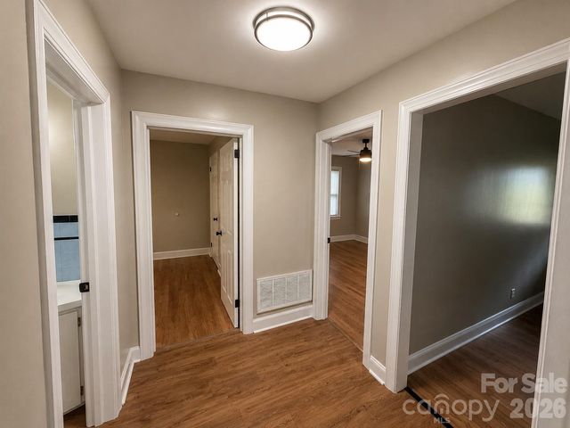 330 W 27th Street, Newton, NC 28625