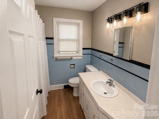 330 W 27th Street, Newton, NC 28625