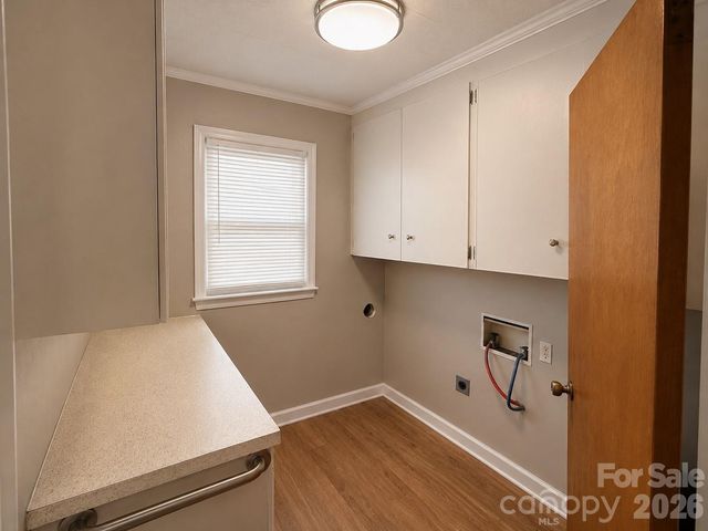 330 W 27th Street, Newton, NC 28625