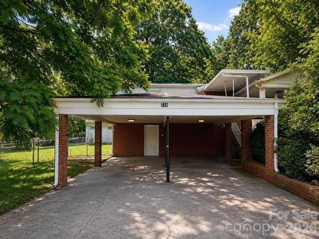 330 W 27th Street, Newton, NC 28625