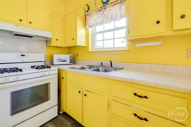 126 Oglesby Avenue, Garden City, GA 31408