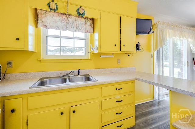 126 Oglesby Avenue, Garden City, GA 31408