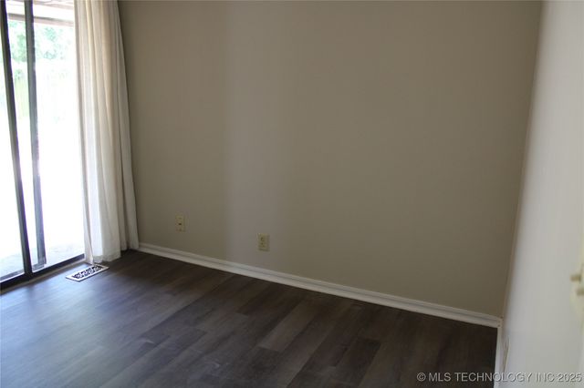 6109 S Fulton Avenue, Tulsa, OK 74136