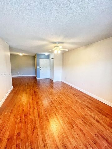 2881 N Oakland Forest Dr 208, Oakland Park, FL 33309