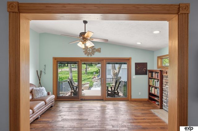 5732 S 185th Street, Omaha, NE 68135