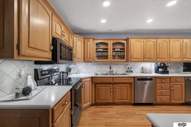 5732 S 185th Street, Omaha, NE 68135