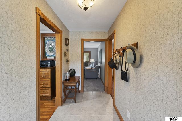 5732 S 185th Street, Omaha, NE 68135