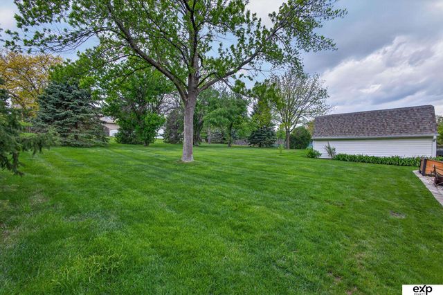 5732 S 185th Street, Omaha, NE 68135