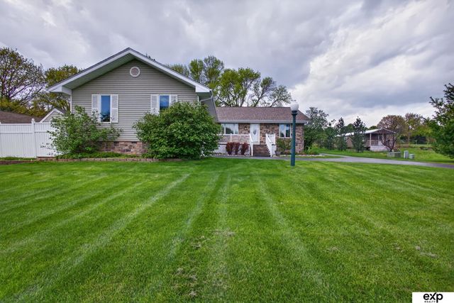 5732 S 185th Street, Omaha, NE 68135