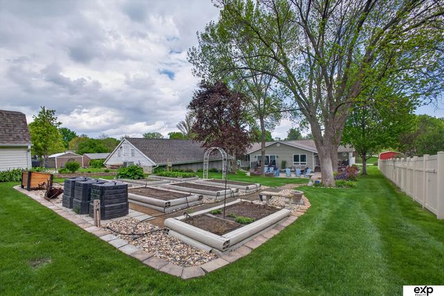 5732 S 185th Street, Omaha, NE 68135