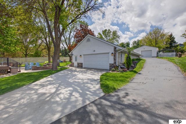 5732 S 185th Street, Omaha, NE 68135