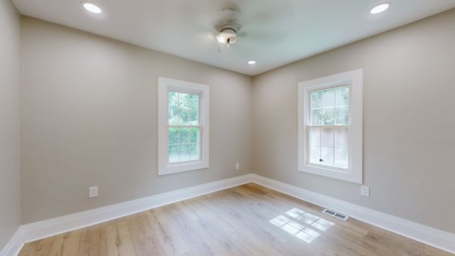 424 Laura Ave, Winchester, TN 37398