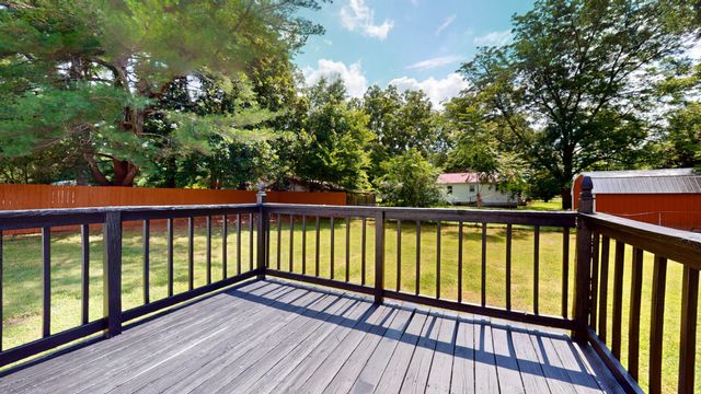 424 Laura Ave, Winchester, TN 37398