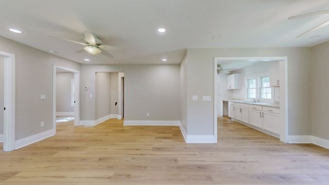 424 Laura Ave, Winchester, TN 37398