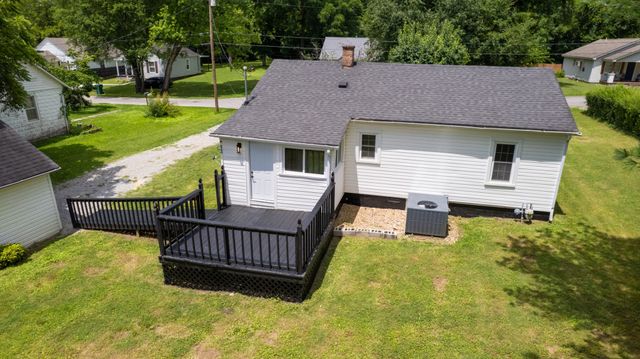 424 Laura Ave, Winchester, TN 37398