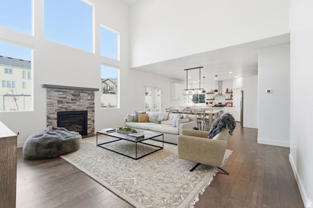 Image 15 of property listing at 1355 E ROLLING HILLS DR, Heber City, UT 84032