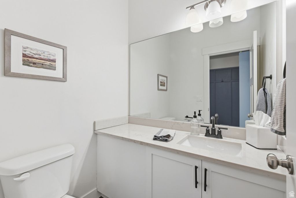 Image 21 of property listing at 1355 E ROLLING HILLS DR, Heber City, UT 84032