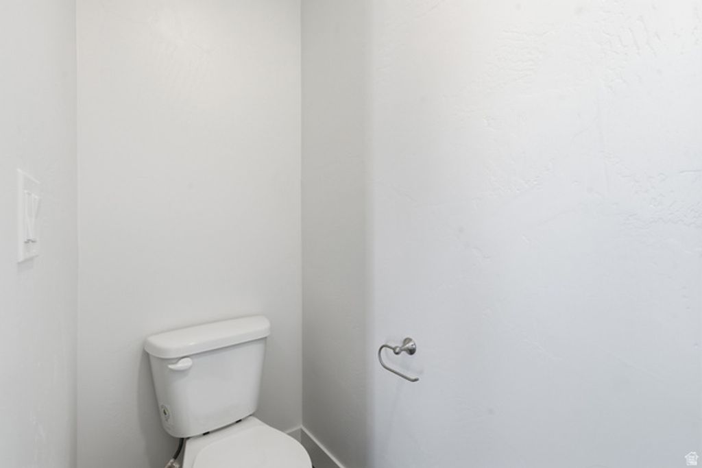 Image 28 of property listing at 1355 E ROLLING HILLS DR, Heber City, UT 84032