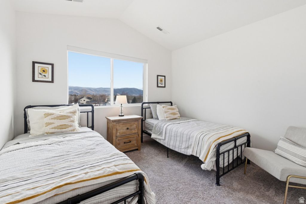 Image 29 of property listing at 1355 E ROLLING HILLS DR, Heber City, UT 84032