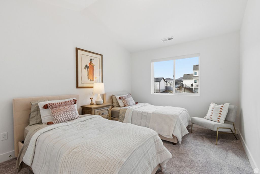 Image 31 of property listing at 1355 E ROLLING HILLS DR, Heber City, UT 84032