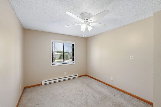 1831 Fuller Road 13, West Des Moines, IA 50265