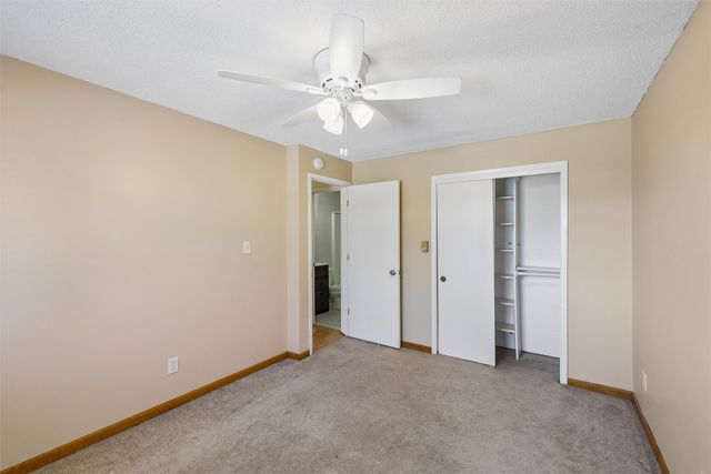 1831 Fuller Road 13, West Des Moines, IA 50265