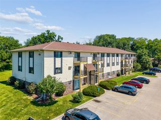 1831 Fuller Road 13, West Des Moines, IA 50265