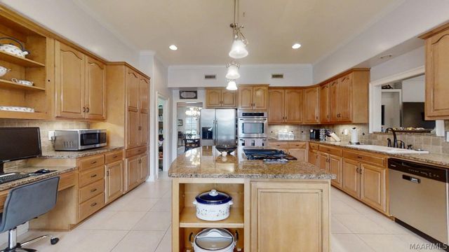 9249 Bridge Pointe ., Montgomery, AL 36117