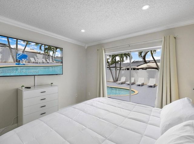 14855 SW 174th St, Miami, FL 33187