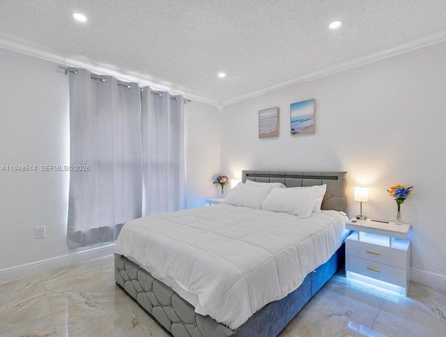 14855 SW 174th St, Miami, FL 33187