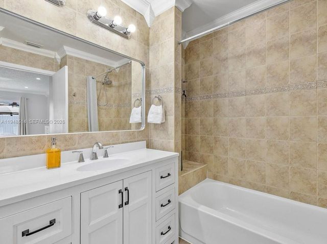 14855 SW 174th St, Miami, FL 33187