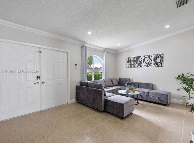 14855 SW 174th St, Miami, FL 33187