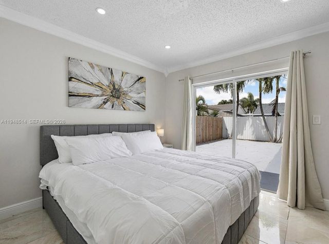 14855 SW 174th St, Miami, FL 33187