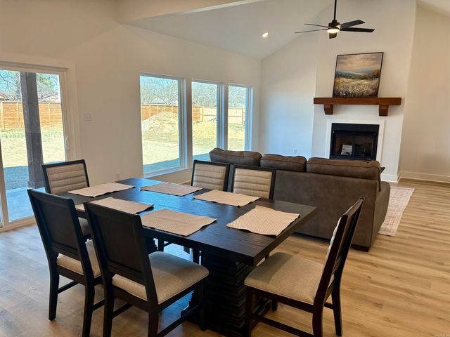 1 Dragonfly Cove, Greenbrier, AR 72058