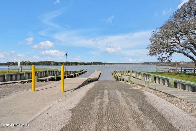 416 Lockwood Folly Road SE, Bolivia, NC 28422