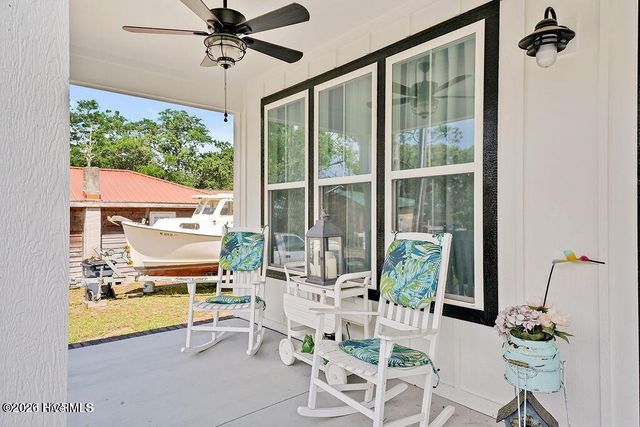416 Lockwood Folly Road SE, Bolivia, NC 28422