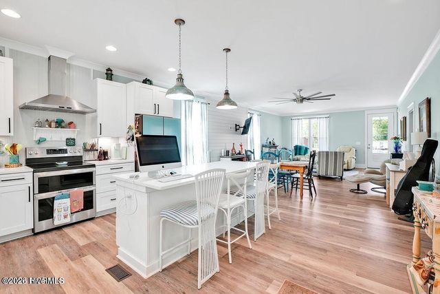 416 Lockwood Folly Road SE, Bolivia, NC 28422