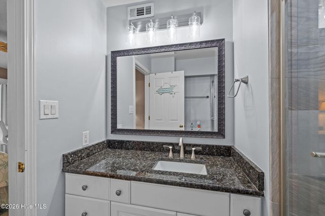 9201 Coast Guard Road D204, Emerald Isle, NC 28594