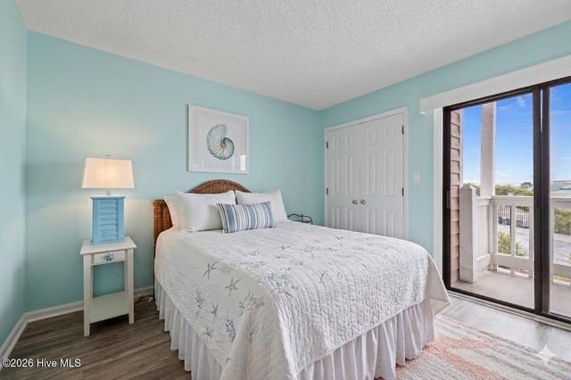 9201 Coast Guard Road D204, Emerald Isle, NC 28594